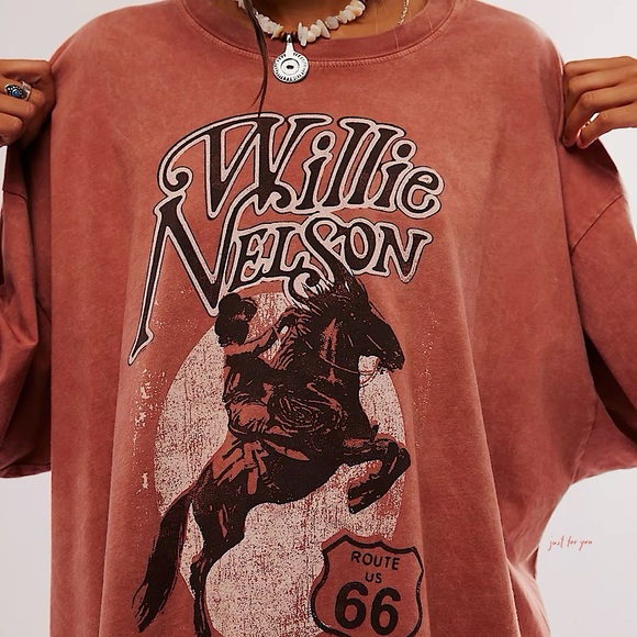 NEW Free People Daydreamer Willie Nelson
Route 66 One-Size Tee - Picture 15 of 16